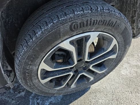 Used 2022 Jeep Compass Limited image 30