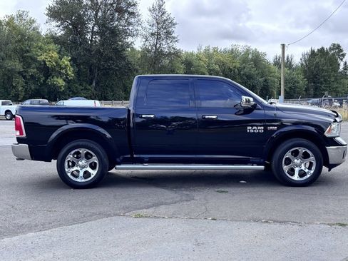 Used 2015 RAM 1500 Laramie w/ Convenience Group image 11
