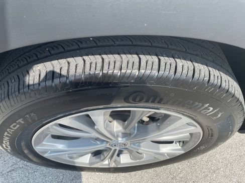 Used 2023 Buick Envision Preferred FWD image 32