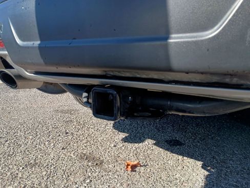 Used 2019 Ford Explorer XLT w/ Equipment Group 201A image 7