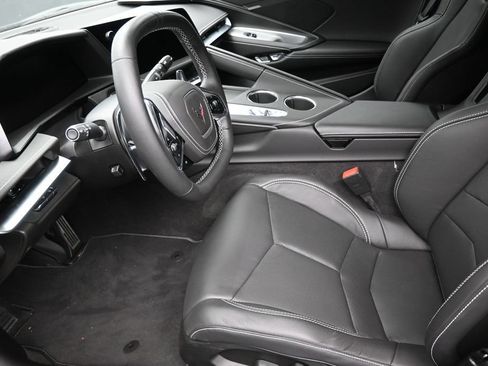 Used 2026 Chevrolet Corvette Stingray Convertible w/ 1LT RWD image 12