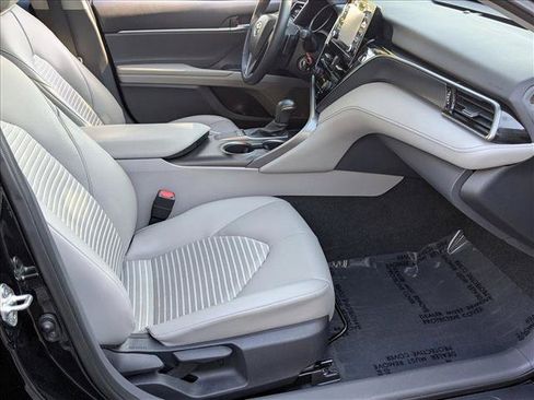 Used 2023 Toyota Camry SE FWD image 21