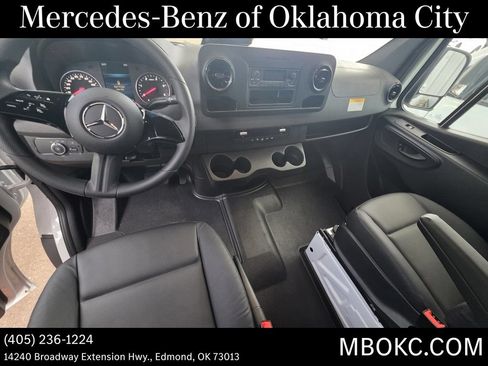 Used 2026 Mercedes-Benz Sprinter 2500 image 12