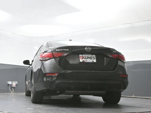 Used 2024 Nissan Sentra SV FWD image 31