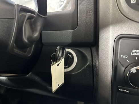 Used 2013 RAM 1500 Express AWD/4WD image 18