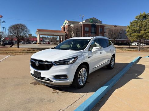 Used 2020 Buick Enclave Premium w/ Trailering Package, 5000 lbs. image 4