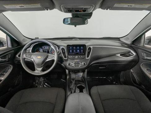 Used 2023 Chevrolet Malibu LT FWD image 26