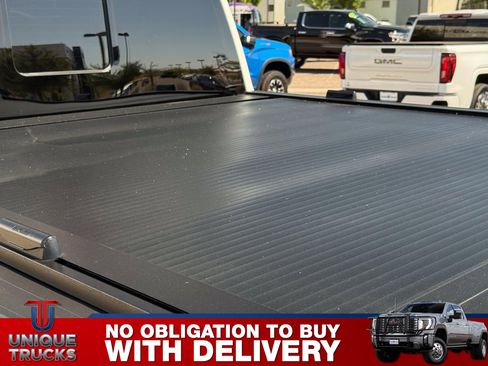 Used 2022 Ford F350 Lariat w/ Black Appearance Package AWD/4WD image 8