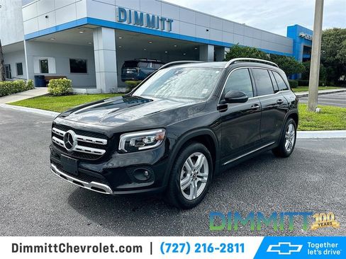 Used 2022 Mercedes-Benz GLB 250 4MATIC w/ Premium Package Lite image 1