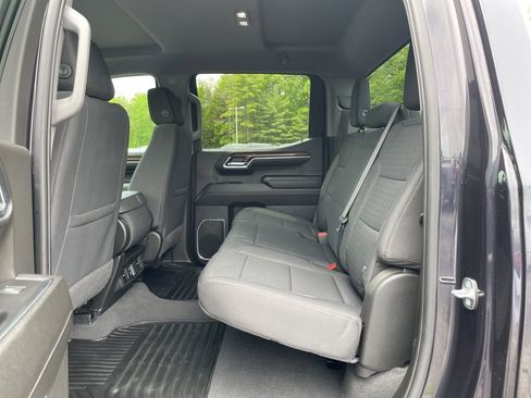 Used 2023 Chevrolet Silverado 1500 LT AWD/4WD image 32