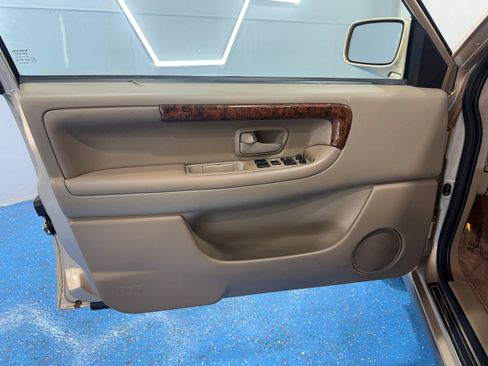 Used 1996 Volvo 960 Sedan RWD image 12
