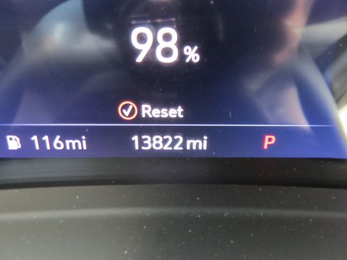 Certified 2023 Buick Envision Avenir image 25