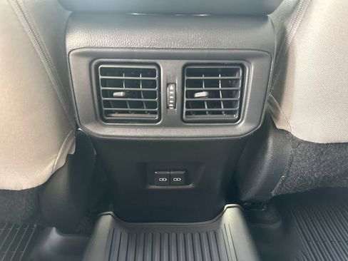 Certified 2025 Toyota RAV4 XLE AWD/4WD image 20
