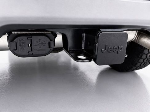Used 2023 Jeep Wrangler Unlimited Rubicon 4xe AWD/4WD image 13