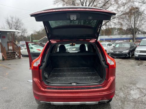 Used 2016 Volvo XC60 T5 Premier w/ Proximity Package image 25