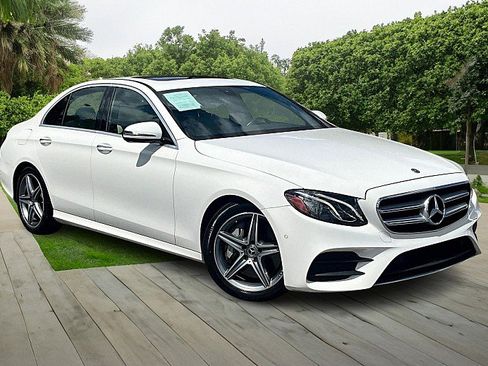 Used 2018 Mercedes-Benz E 300 4d Sedan E300 w/ Premium 1 Package image 11