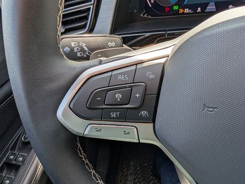 Certified 2024 Volkswagen Atlas Cross Sport SE AWD/4WD image 28