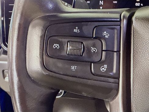 Used 2022 GMC Sierra 1500 AT4 w/ AT4 Preferred Package image 11