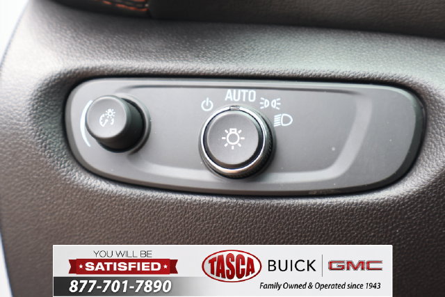 Used 2024 Chevrolet Blazer Premier w/ Enhanced Convenience Package FWD image 22