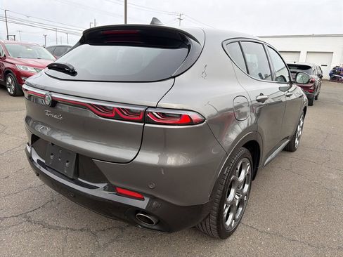 Used 2024 Alfa Romeo Tonale Veloce image 5