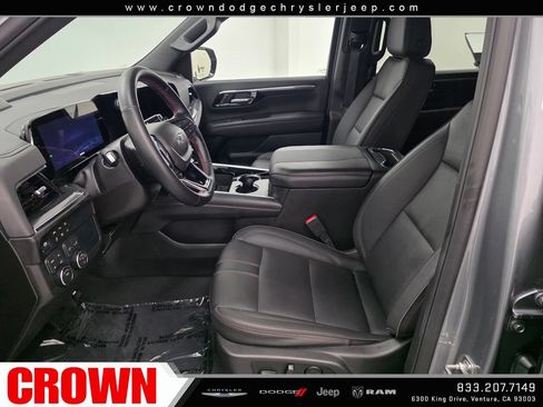 Used 2026 Chevrolet Suburban RST AWD/4WD image 24