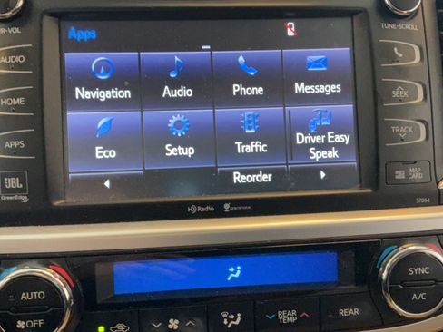Used 2015 Toyota Highlander Limited FWD image 12
