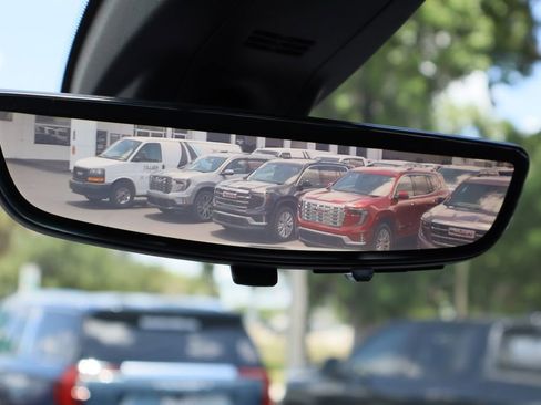 Used 2020 GMC Sierra 2500 Denali w/ Denali Ultimate Package AWD/4WD image 16