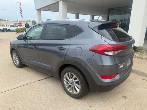 Used 2016 Hyundai Tucson SE w/ Option Group 02 FWD image 11