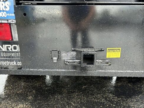 New 2025 Chevrolet Low Cab Forward image 7