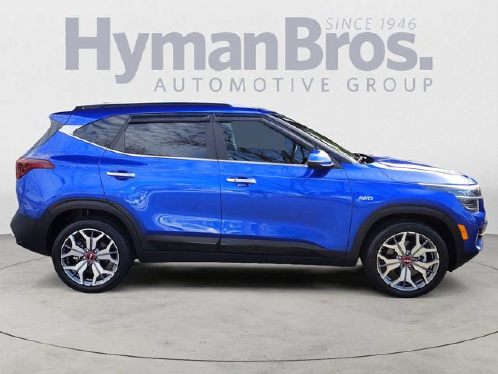 Used 2023 Kia Seltos SX w/ SX Sunroof Package AWD/4WD image 2