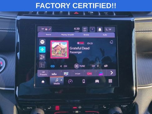 Certified 2024 Jeep Grand Cherokee Altitude image 15