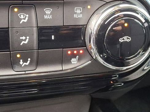 Used 2024 Chevrolet Trax LT w/ Driver Confidence Package image 34