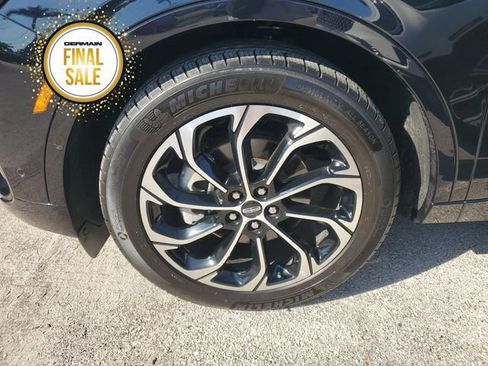 Certified 2024 Lincoln Nautilus Reserve w/ Equipment Group 202A image 10