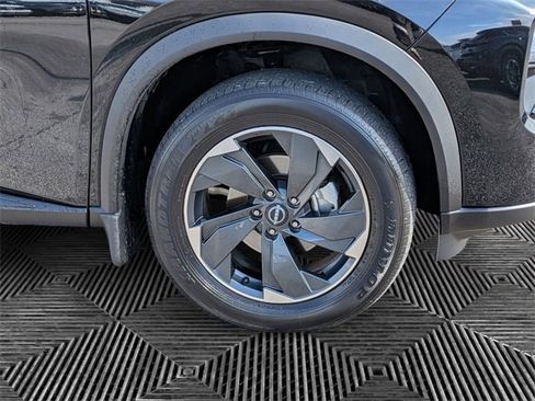 Certified 2024 Nissan Rogue SV w/ SV Premium Package image 9