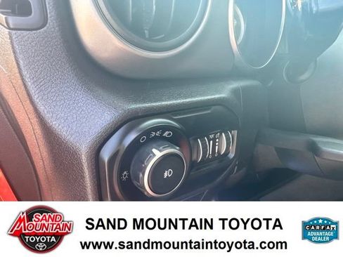 Used 2018 Jeep Wrangler Unlimited Sport AWD/4WD image 13