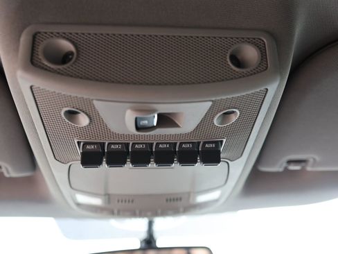 Used 2017 Ford F250 Lariat w/ Chrome Package image 33