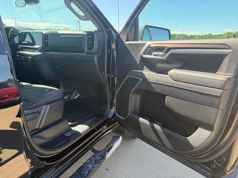 Used 2025 Chevrolet Silverado 1500 LT w/ Z71 Off-Road Package AWD/4WD image 47