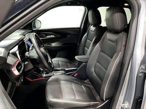 Used 2023 Chevrolet TrailBlazer RS w/ Sun and Liftgate Package image 34
