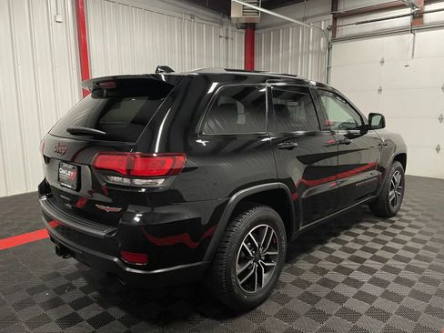 Used 2020 Jeep Grand Cherokee Trailhawk image 4