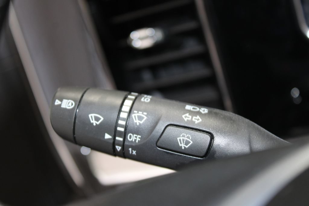 Used 2023 GMC Sierra 1500 Elevation AWD/4WD image 36