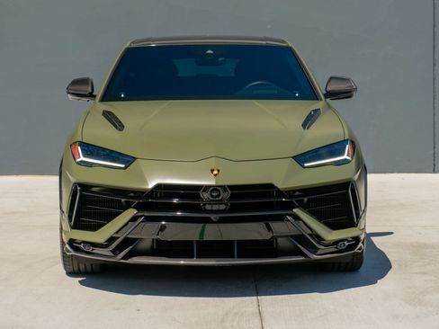 Used 2024 Lamborghini Urus Performante AWD/4WD image 4