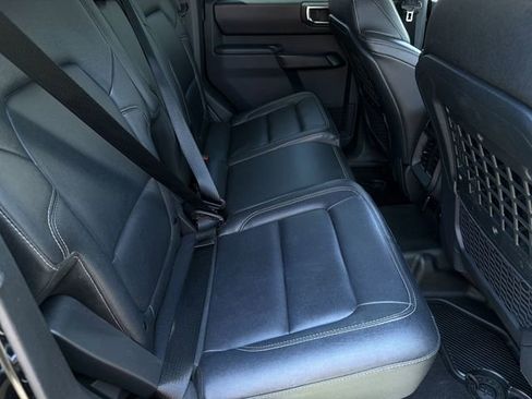 Used 2025 Ford Bronco Badlands AWD/4WD image 34