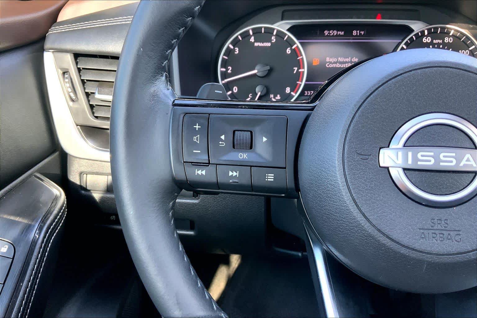 Used 2023 Nissan Rogue SV w/ SV Premium B Package FWD image 23