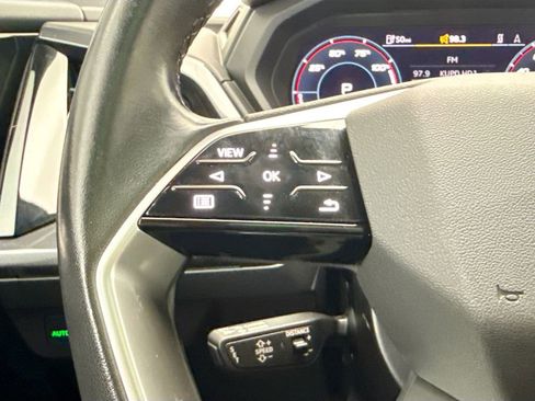 Used 2023 Audi Q4 e-tron Premium Plus w/ Premium Plus image 11