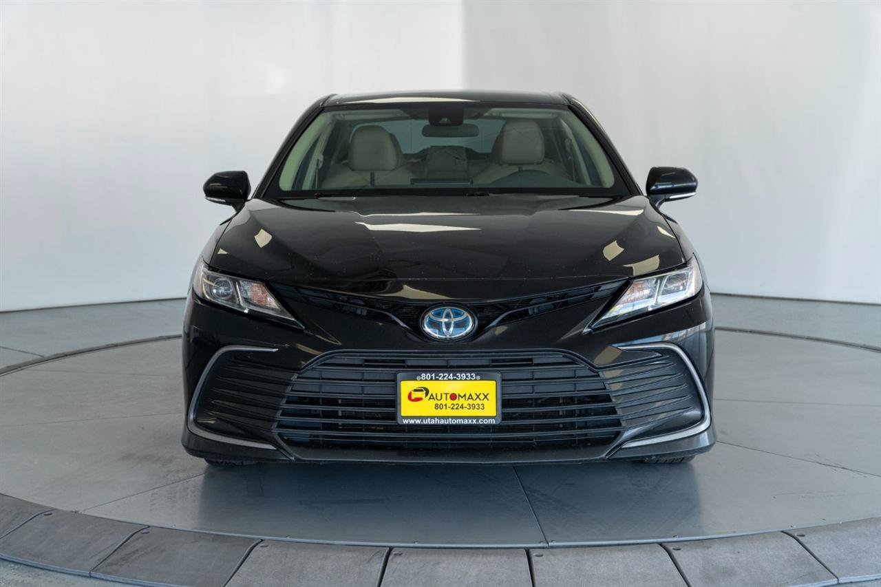 Used 2023 Toyota Camry LE FWD image 2
