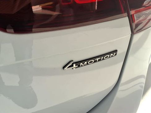 Used 2022 Volkswagen Tiguan SE image 18