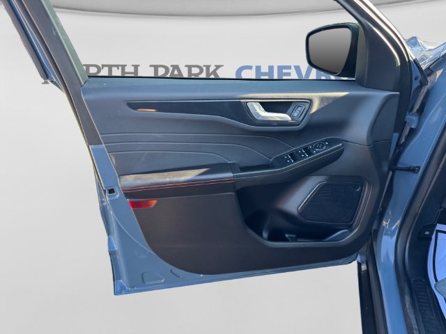 Used 2024 Ford Escape ST-Line w/ Tech Pack #1 FWD image 10