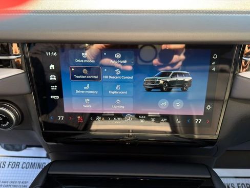 Used 2025 Lincoln Navigator Reserve w/ Jet Appearance Package image 51