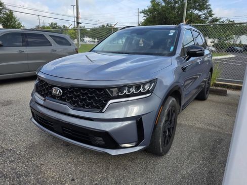 Used 2021 Kia Sorento EX w/ Panoramic Sunroof Package AWD/4WD image 4