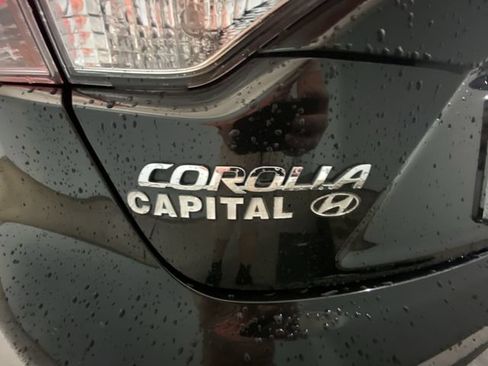 Used 2021 Toyota Corolla LE w/ LE Convenience Package FWD image 26